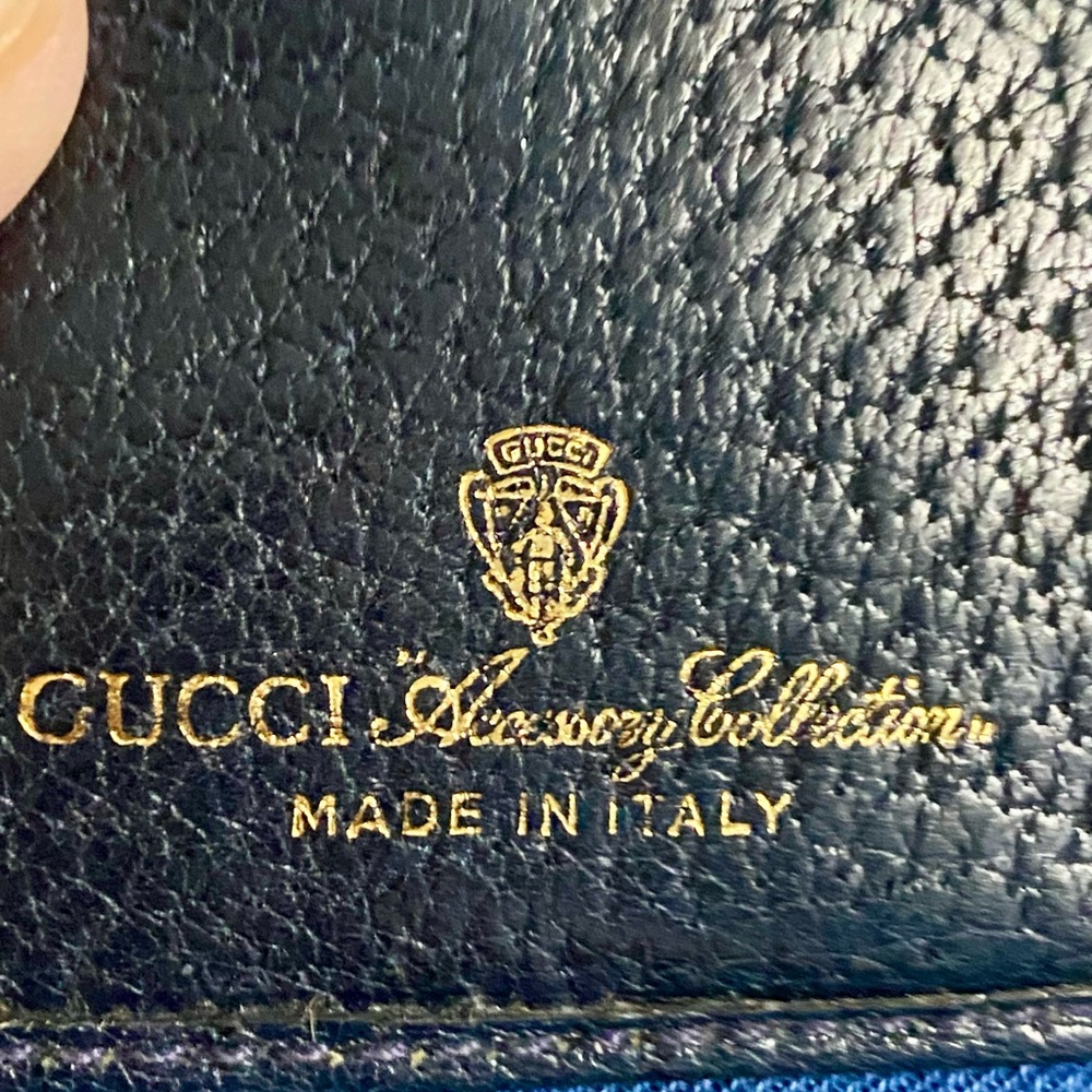 Title: Gucci Blue Wallet with Red Stripe - Picture 2 of 11